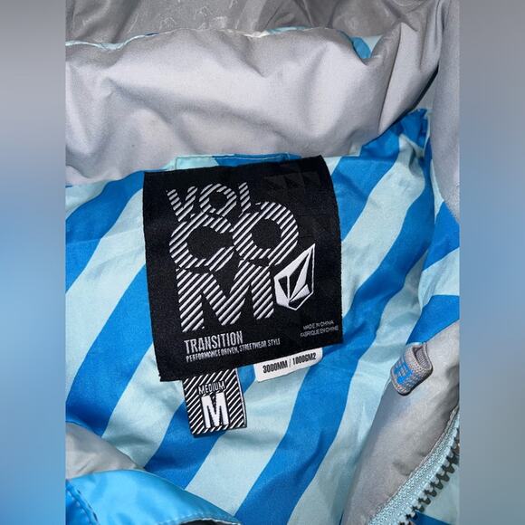 Volcom women’s duck down puffer vest - Picture 10 of 16